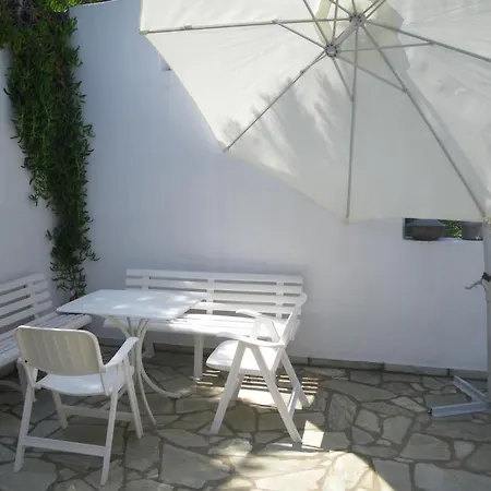Villa Frideriki Agia Paraskevi  Pokoj fotografie